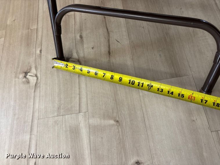 image for item EO4122 Approximately (190) folding chairs