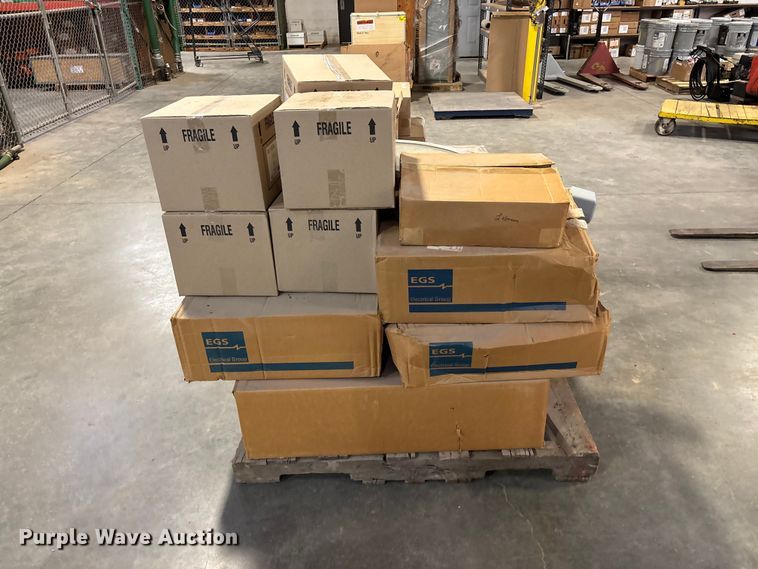 image for item EO4126 Light fixtures 