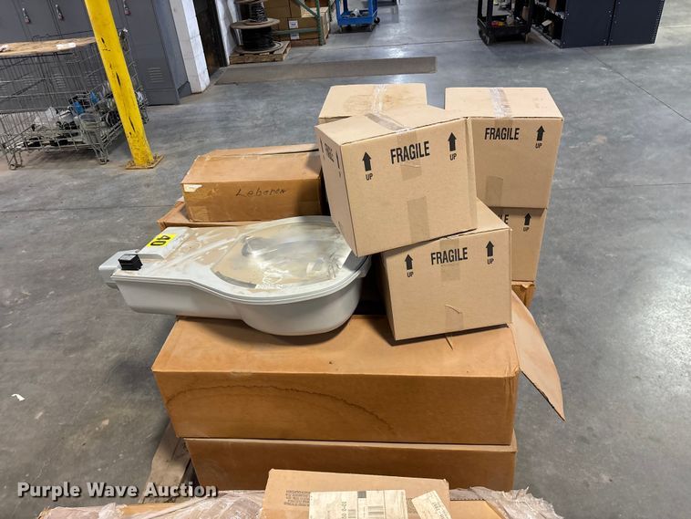 image for item EO4126 Light fixtures 
