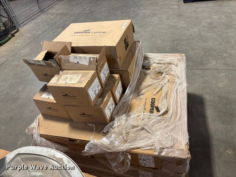 image for item EO4126 Light fixtures 