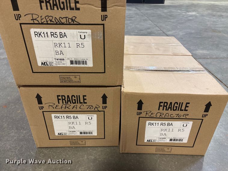 image for item EO4126 Light fixtures 