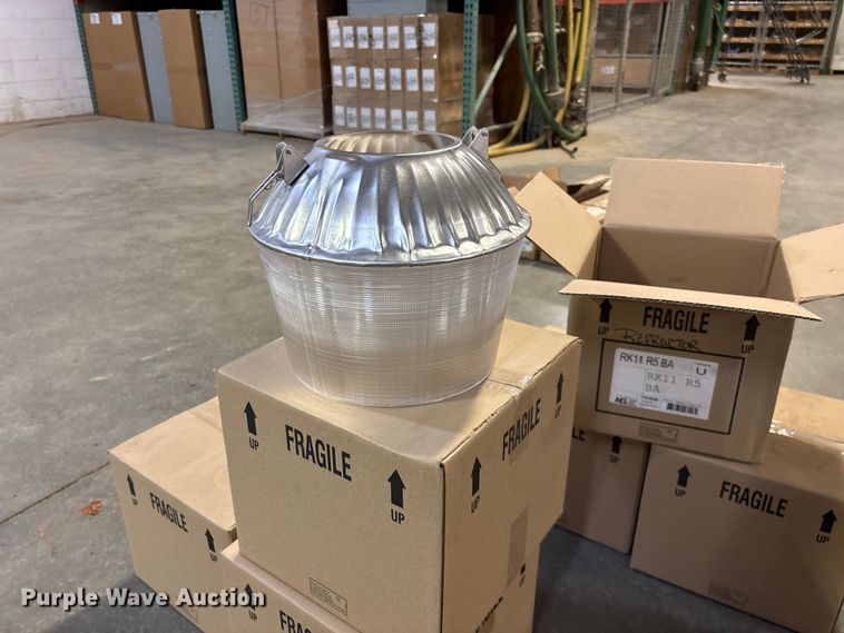 image for item EO4126 Light fixtures 
