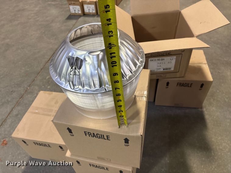 image for item EO4126 Light fixtures 