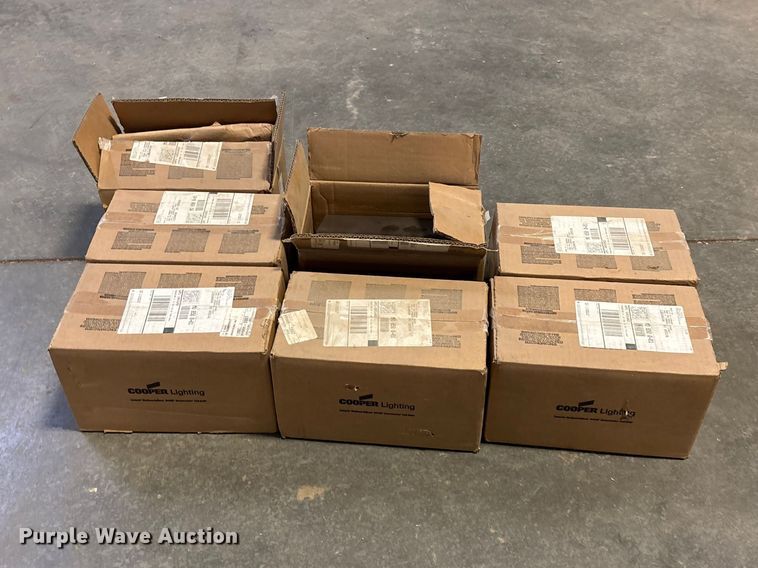image for item EO4126 Light fixtures 