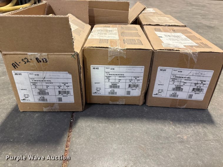 image for item EO4126 Light fixtures 