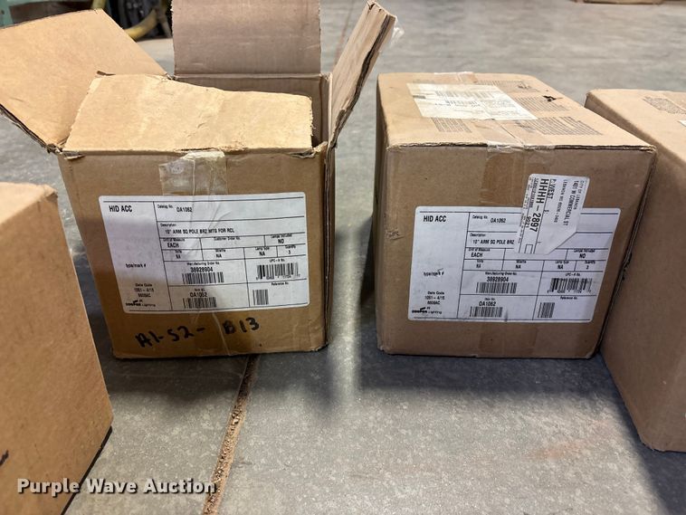 image for item EO4126 Light fixtures 