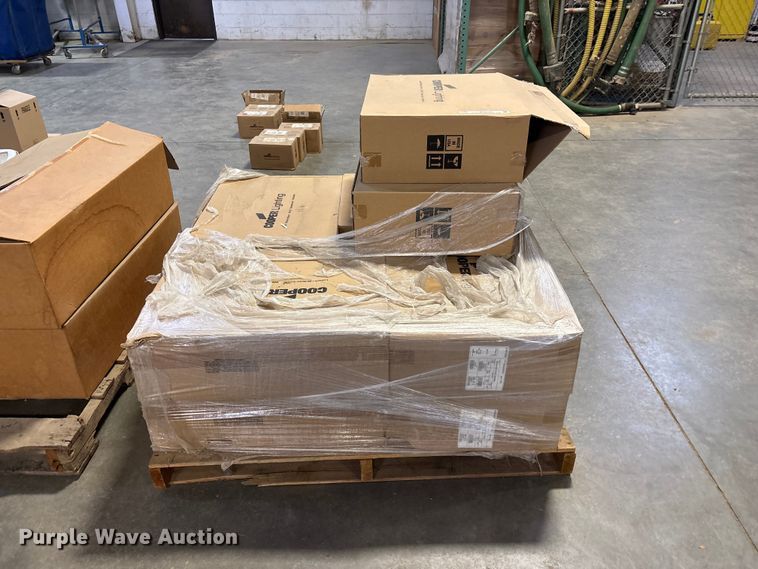 image for item EO4126 Light fixtures 