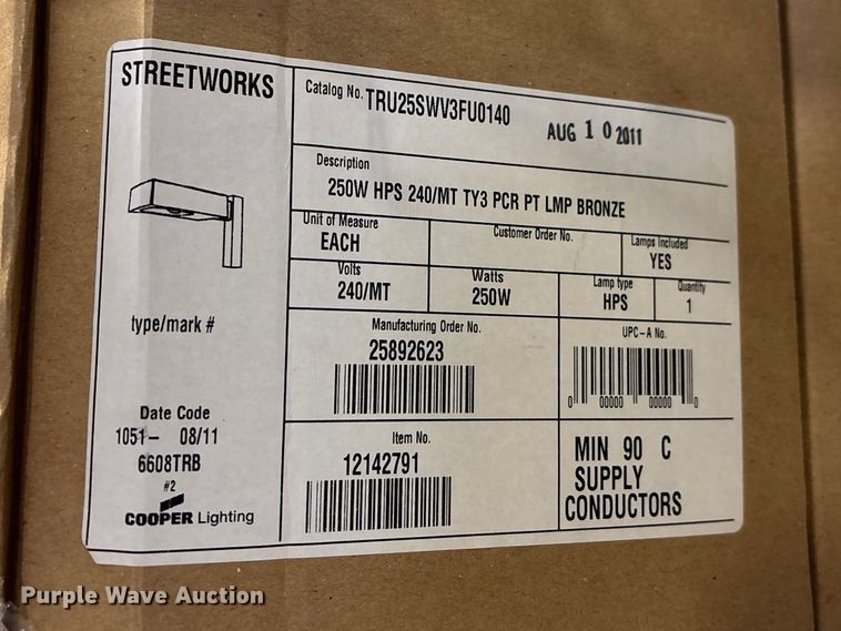 image for item EO4126 Light fixtures 