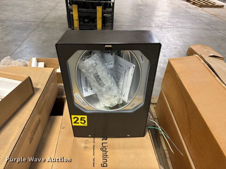 image for item EO4126 Light fixtures 