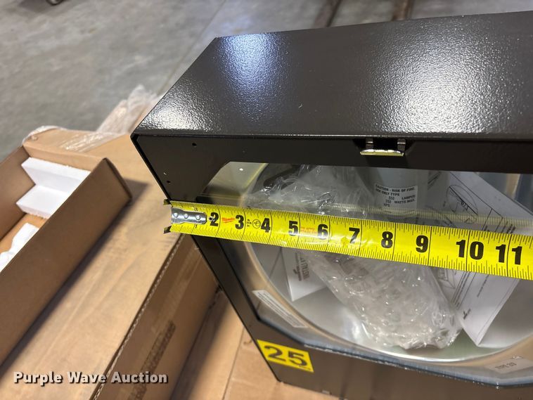 image for item EO4126 Light fixtures 