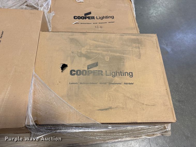 image for item EO4126 Light fixtures 