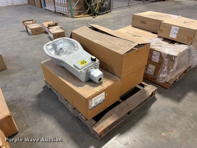 image for item EO4126 Light fixtures 