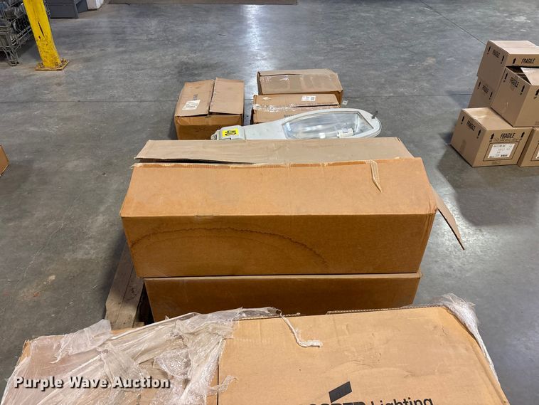 image for item EO4126 Light fixtures 
