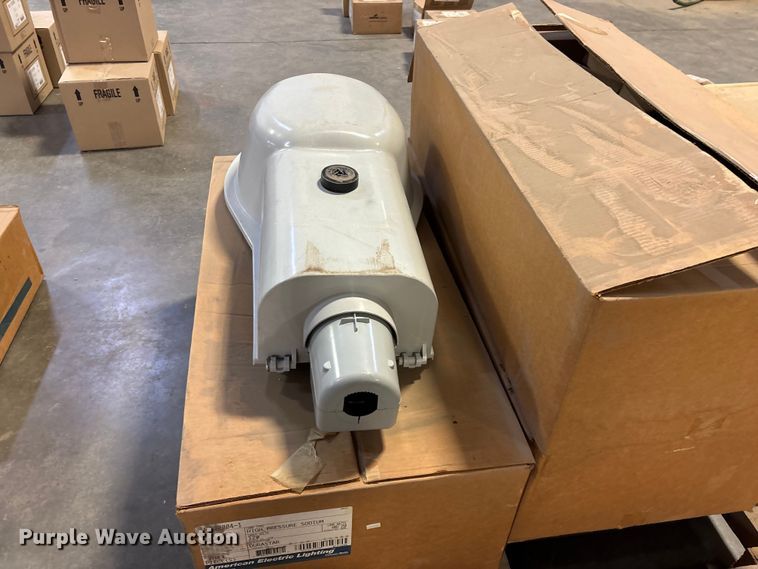 image for item EO4126 Light fixtures 