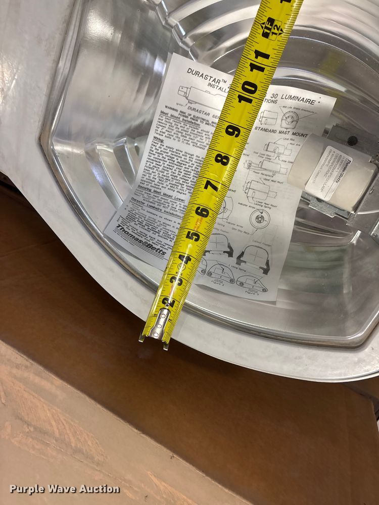 image for item EO4126 Light fixtures 
