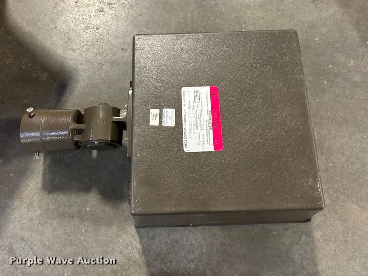 image for item EO4126 Light fixtures 