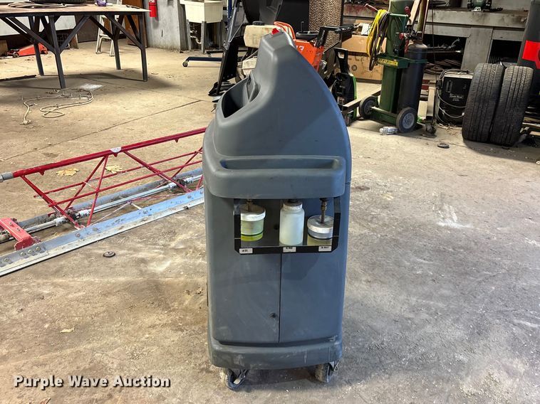 image for item EO4129 Robinair  34988 AC service machine