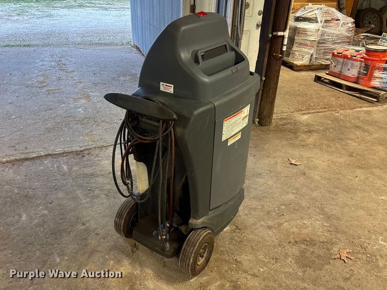 image for item EO4129 Robinair  34988 AC service machine