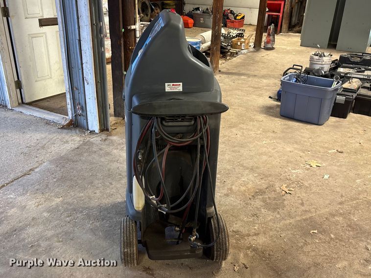 image for item EO4129 Robinair  34988 AC service machine