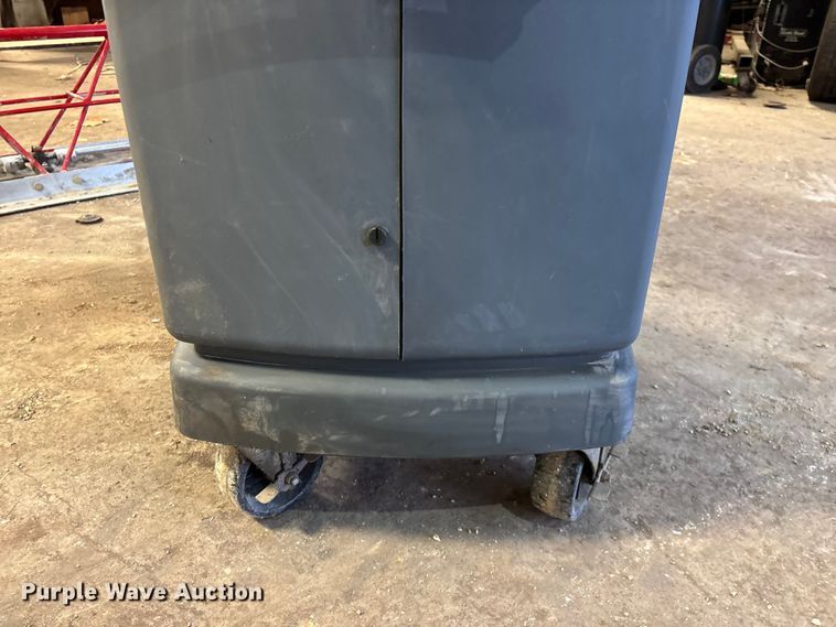 image for item EO4129 Robinair  34988 AC service machine
