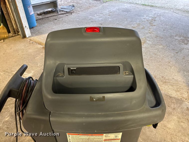 image for item EO4129 Robinair  34988 AC service machine