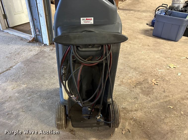 image for item EO4129 Robinair  34988 AC service machine