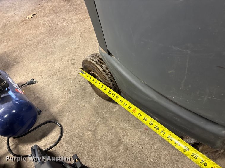 image for item EO4129 Robinair  34988 AC service machine