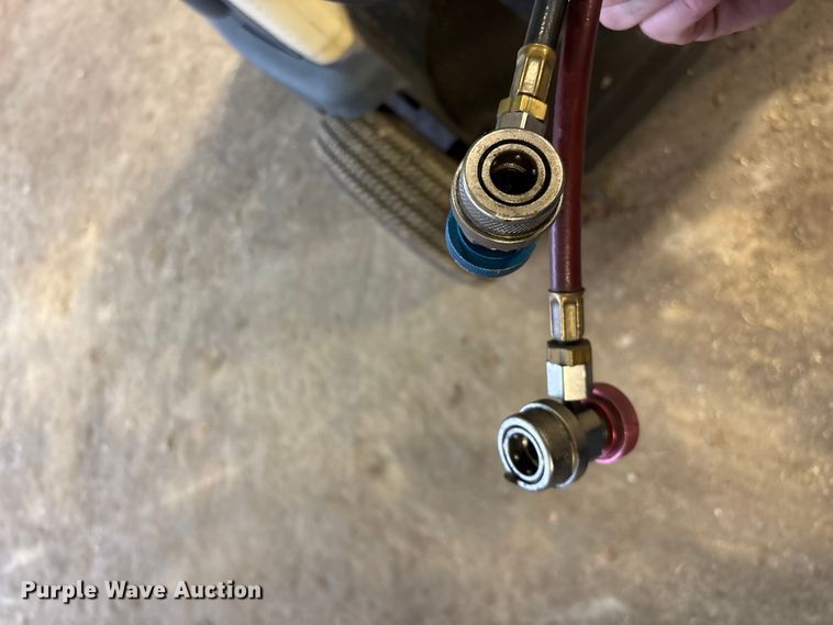 image for item EO4129 Robinair  34988 AC service machine