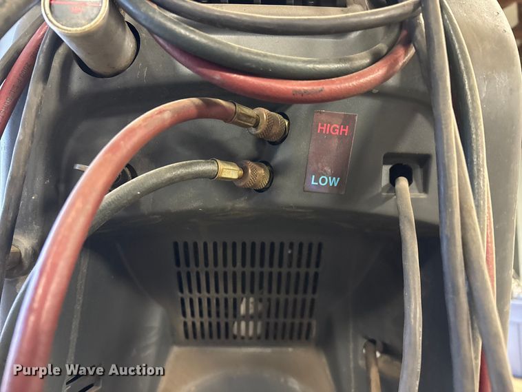 image for item EO4129 Robinair  34988 AC service machine