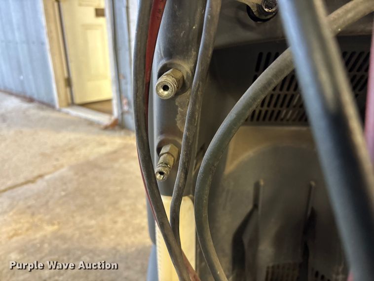 image for item EO4129 Robinair  34988 AC service machine