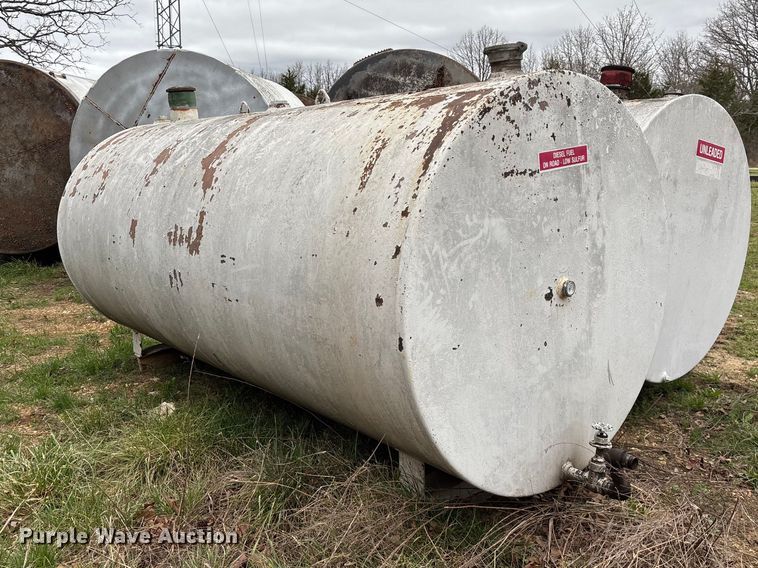 image for item EO4132 Fuel tank