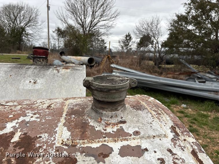 image for item EO4132 Fuel tank