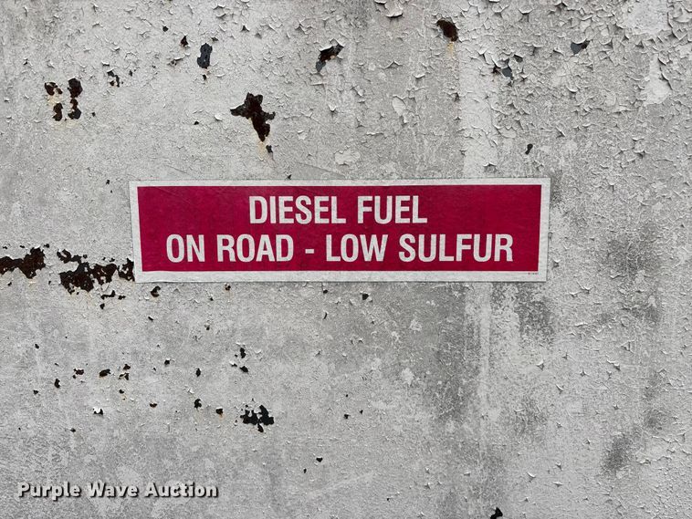 image for item EO4132 Fuel tank