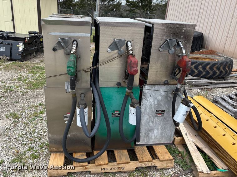 image for item EO4133 (3) Bennett 3913 fuel pumps