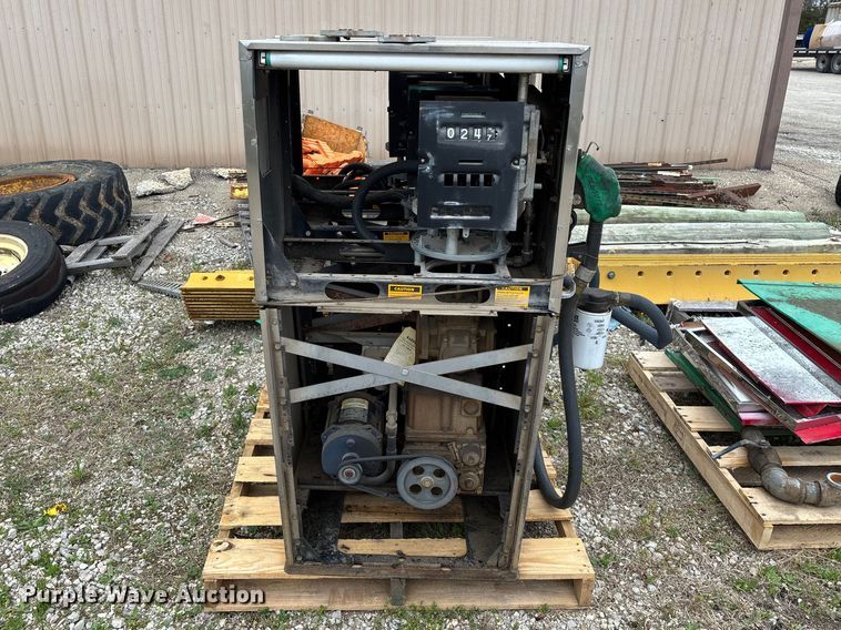 image for item EO4133 (3) Bennett 3913 fuel pumps