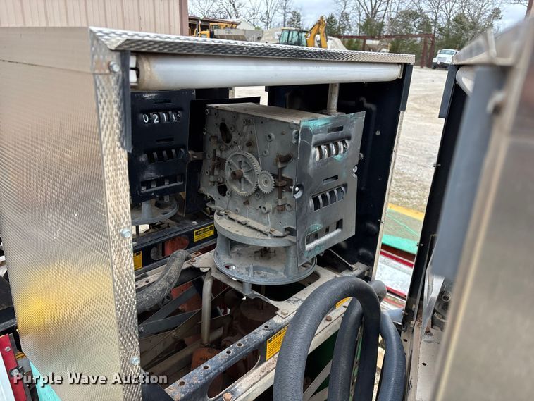 image for item EO4133 (3) Bennett 3913 fuel pumps