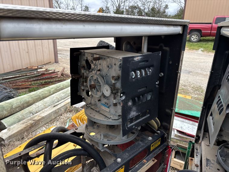 image for item EO4133 (3) Bennett 3913 fuel pumps