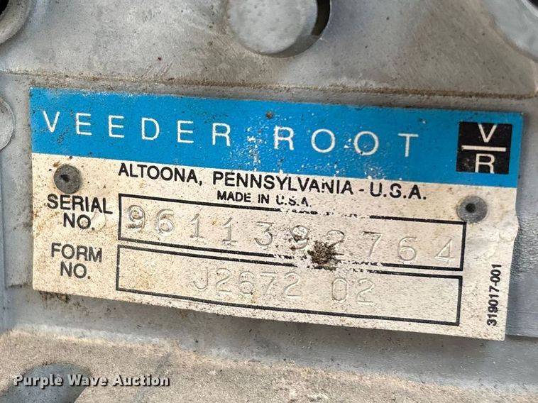 image for item EO4133 (3) Bennett 3913 fuel pumps