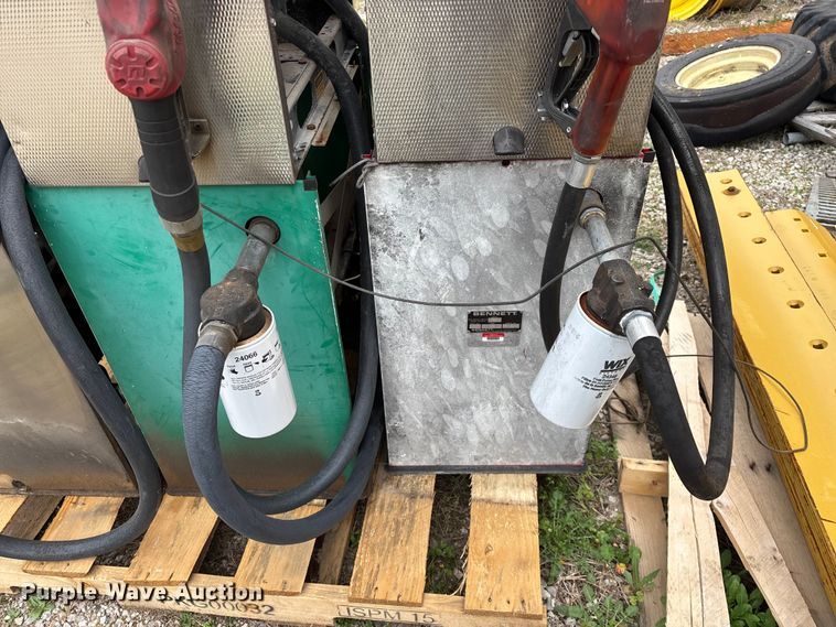 image for item EO4133 (3) Bennett 3913 fuel pumps