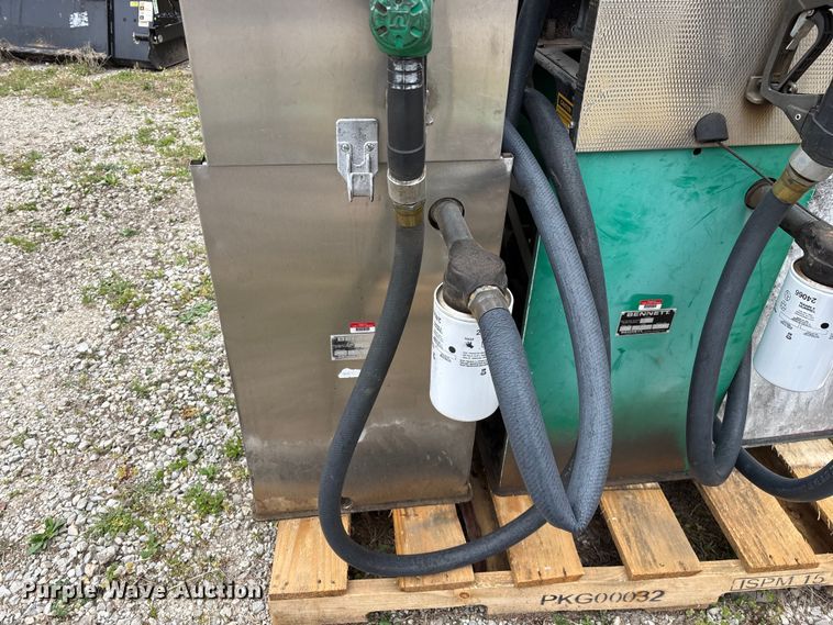 image for item EO4133 (3) Bennett 3913 fuel pumps