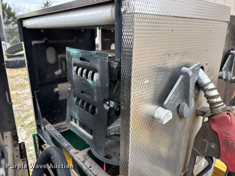 image for item EO4133 (3) Bennett 3913 fuel pumps