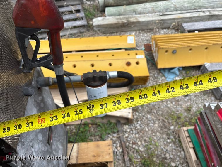 image for item EO4133 (3) Bennett 3913 fuel pumps