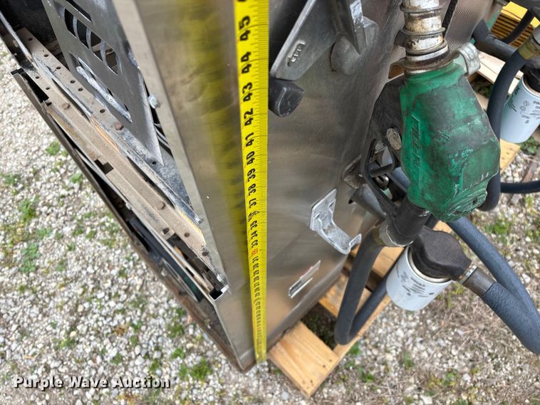 image for item EO4133 (3) Bennett 3913 fuel pumps