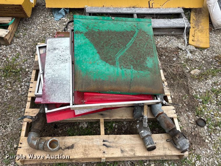 image for item EO4133 (3) Bennett 3913 fuel pumps