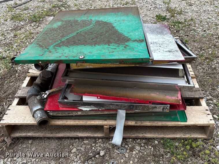 image for item EO4133 (3) Bennett 3913 fuel pumps