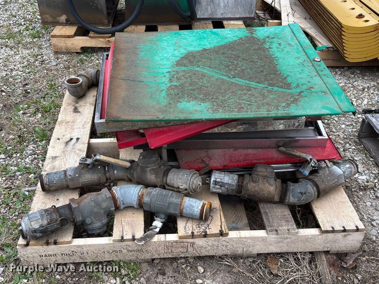 image for item EO4133 (3) Bennett 3913 fuel pumps