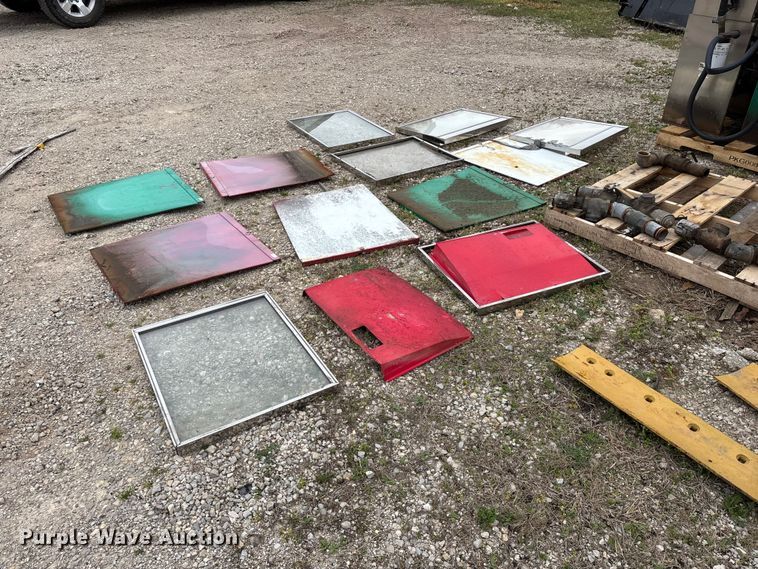 image for item EO4133 (3) Bennett 3913 fuel pumps