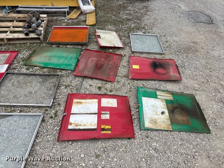 image for item EO4133 (3) Bennett 3913 fuel pumps