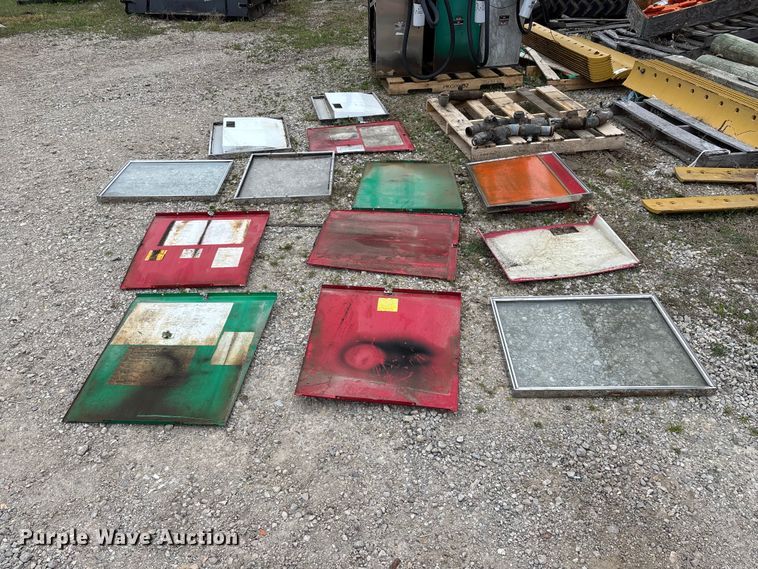 image for item EO4133 (3) Bennett 3913 fuel pumps