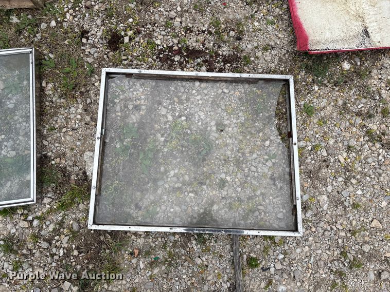 image for item EO4133 (3) Bennett 3913 fuel pumps